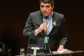 presidente-do-conselho-de-administracao-da-petrobras-e-reeleito