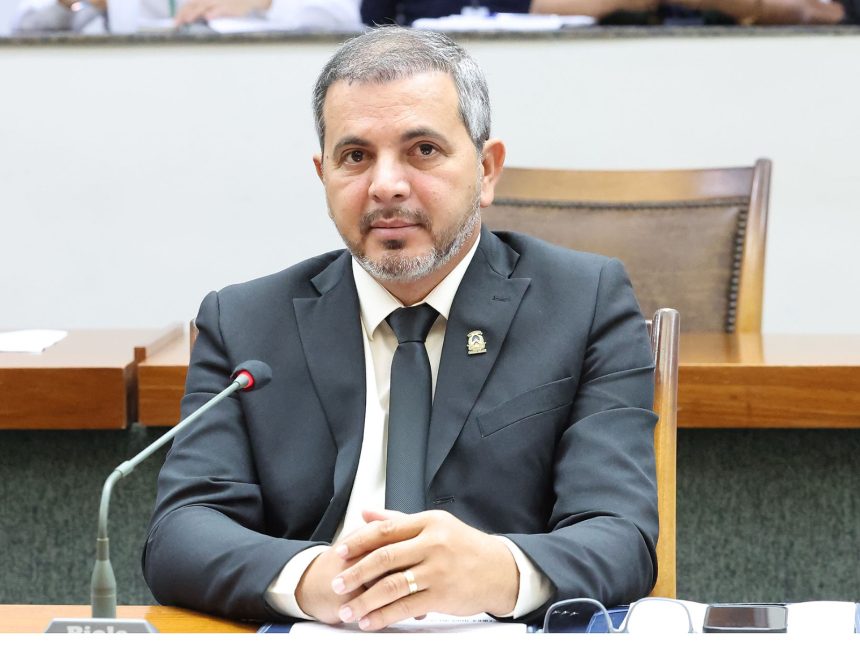 aprovado-pl-de-wiston-gomes-que-institui-a-politica-de-educacao-financeira-nas-escolas-estaduais