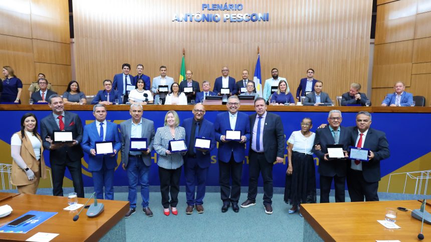 deputados-comemoram-dia-do-evangelico-com-homenagens-e-apoios