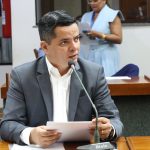 jorge-frederico-propoe-carga-horaria-de-30-horas-para-tecnicos-auxiliares-e-enfermeiros-no-estado