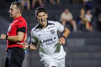 ceara-e-certeiro,-bate-novorizontino-fora-de-casa-e-vence-a-primeira-na-serie-b