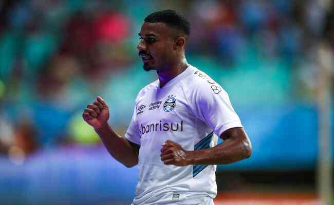 jovem-destaque-do-gremio-interessa-a-clubes-do-exterior-e-recebe-sondagens