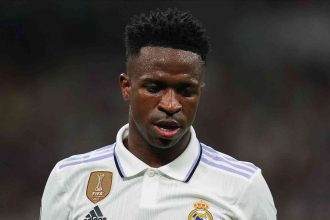 ronaldo-detona-base-no-brasil-e-cita-vini-jr:-‘nao-prepararam-corretamente’