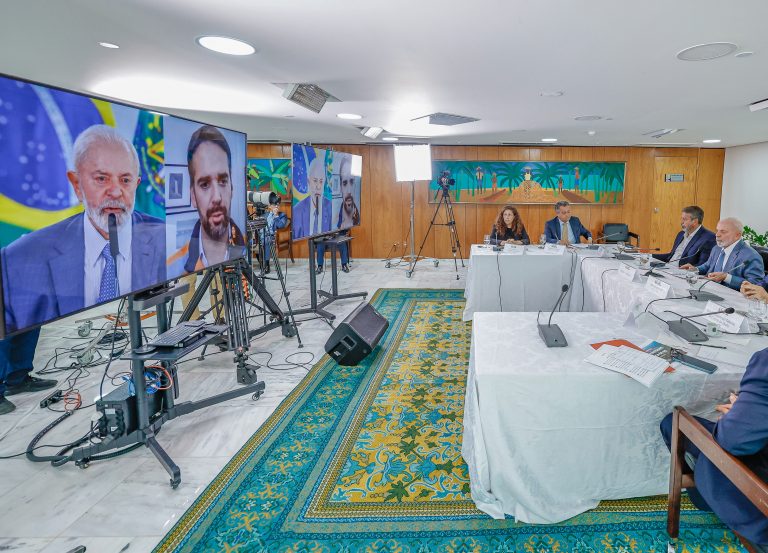 lira-promete-analisar-nesta-semana-proposta-que-suspende-pagamento-da-divida-do-rio-grande-do-sul