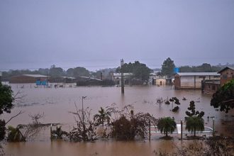 nova-cheia-do-guaiba-deve-aumentar-area-de-alagamento