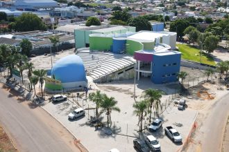 “em-breve,-vamos-valorizar-os-artistas-e-oferecer-espetaculos-a-populacao”,-disse-ator-de-araguaina-durante-visita-as-obras-do-espaco-cultural