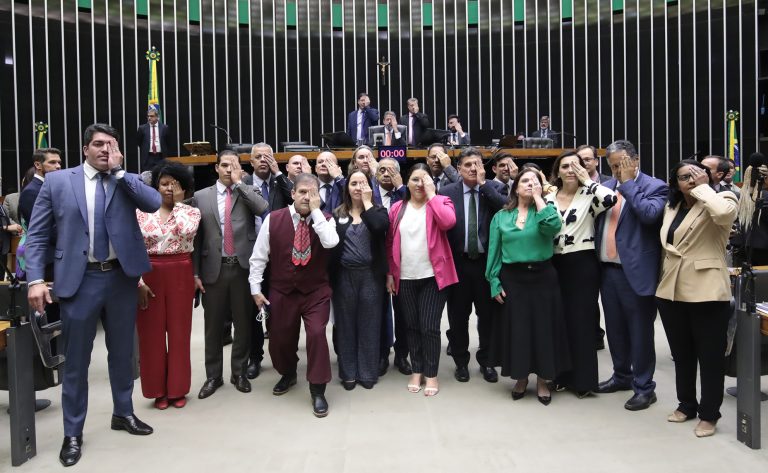 camara-da-nome-de-amalia-barros-a-premio-de-inclusao