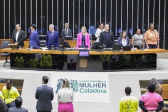 sessao-na-camara-lembra-importancia-da-reciclagem-para-saneamento,-economia-e-meio-ambiente