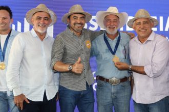 assembleia-homenageia-18-produtores-rurais-com-comenda-de-merito,-na-agrotins