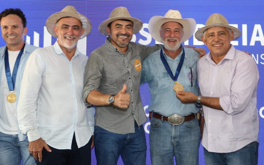 assembleia-homenageia-18-produtores-rurais-com-comenda-de-merito,-na-agrotins