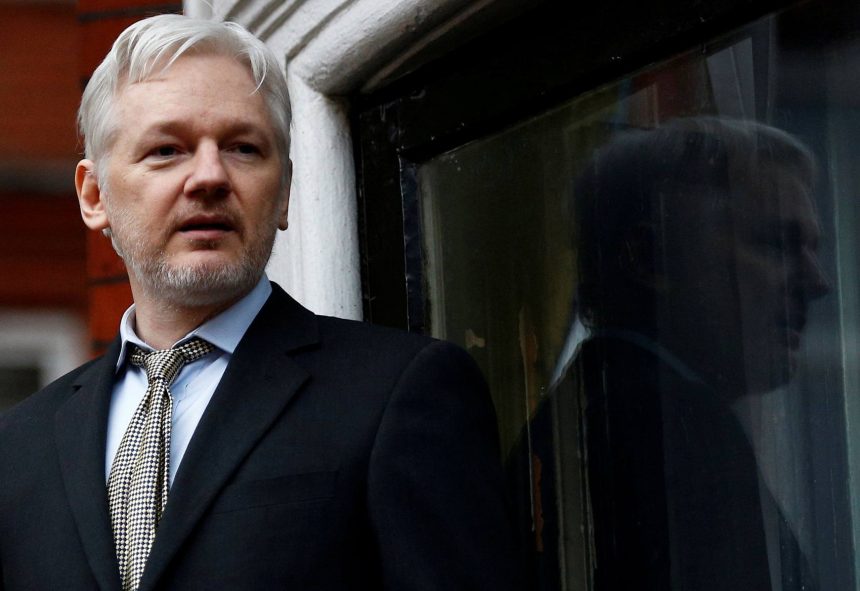 tribunal-de-londres-autoriza-julian-assange-a-apresentar-recurso-contra-extradicao-para-os-eua