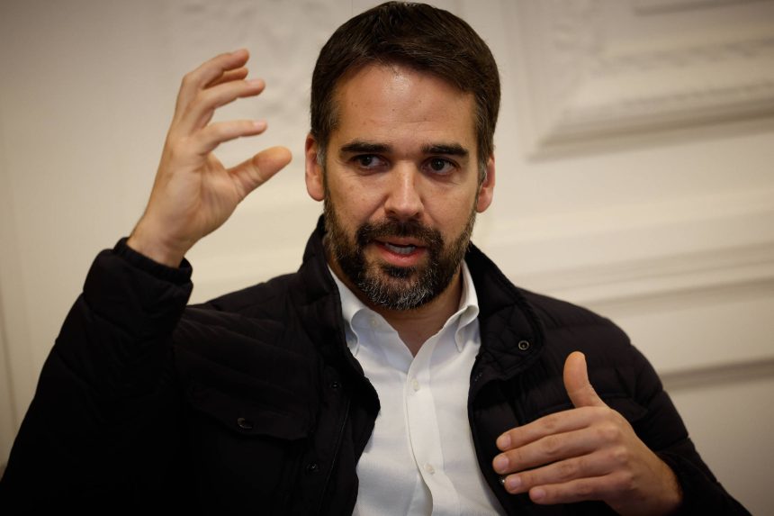 nao-errei-por-negligencia,-omissao-ou-negacionismo,-diz-eduardo-leite