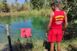 homem-e-encontrado-morto-no-fundo-de-lago-com-cerca-de-dois-metros-de-profundidade