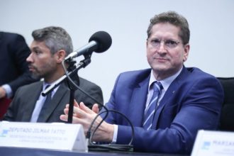 radio-camara-e-homenageada-em-abertura-de-simposio-nacional-de-radio