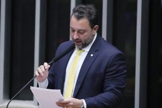 camara-aprova-incentivo-para-descarbonizar-producao-de-veiculos-e-cria-taxa-para-produtos-importados-de-ate-50-dolares