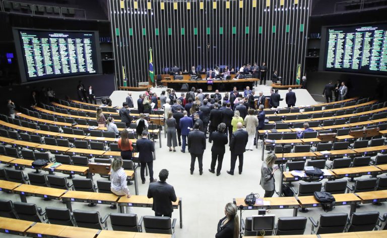 congresso-aprova-r$-4,7-bilhoes-em-creditos-no-orcamento-de-2024;-a-maior-parte-para-a-saude