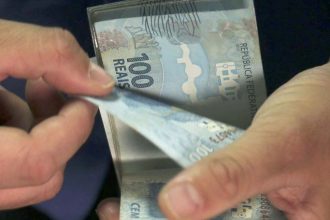 morador-de-ivaipora-tem-r$-2-mil-e-cartao-furtados-de-dentro-de-casa