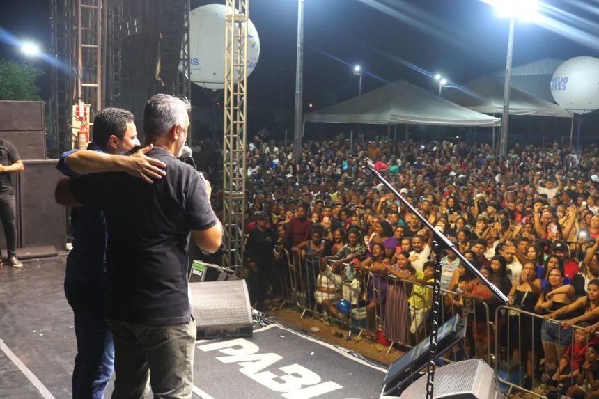 deputado-amelio-destaca-desenvolvimento-de-praia-norte-durante-aniversario-de-35-anos