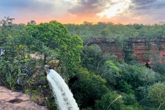 cachoeiras,-trilhas-e-historia:-empreendedores-investem-em-turismo-nas-serra-gerais-e-movimentam-economia-no-estado