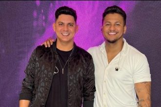 dupla-que-fez-show-com-plateia-vazia-tem-12-anos-de-carreira;-conheca-os-cantores