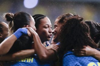 brasil-goleia-jamaica-em-ultimo-jogo-antes-da-convocacao-para-paris