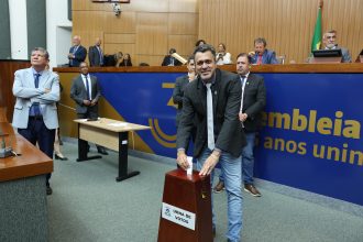 deputado-luciano-oliveira-e-eleito-3°-secretario-da-mesa-diretora-da-aleto