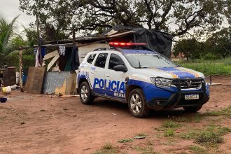 suspeita-de-mandar-matar-homem-em-barraco-teria-ordenado-crime-apos-vitima-denunciar-irmao-dela,-diz-policia