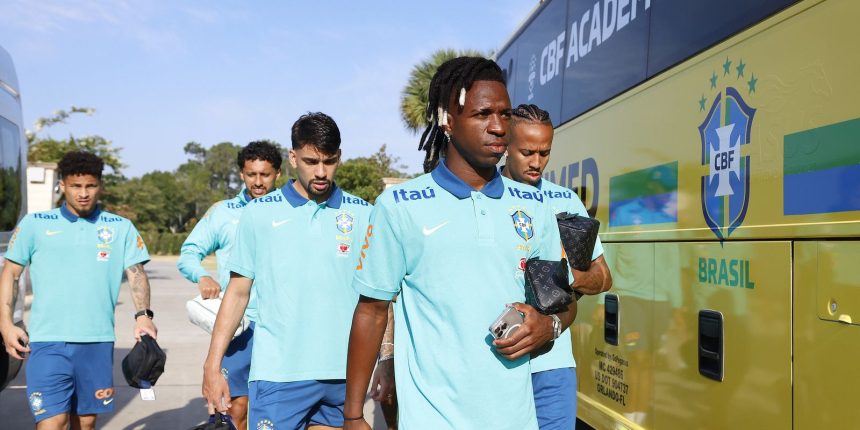 selecao-brasileira-treina-e-embarca-para-o-texas,-onde-joga-no-sabado