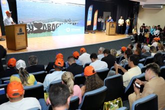 deputados-participam-da-solenidade-de-lancamento-da-temporada-de-praia-2024