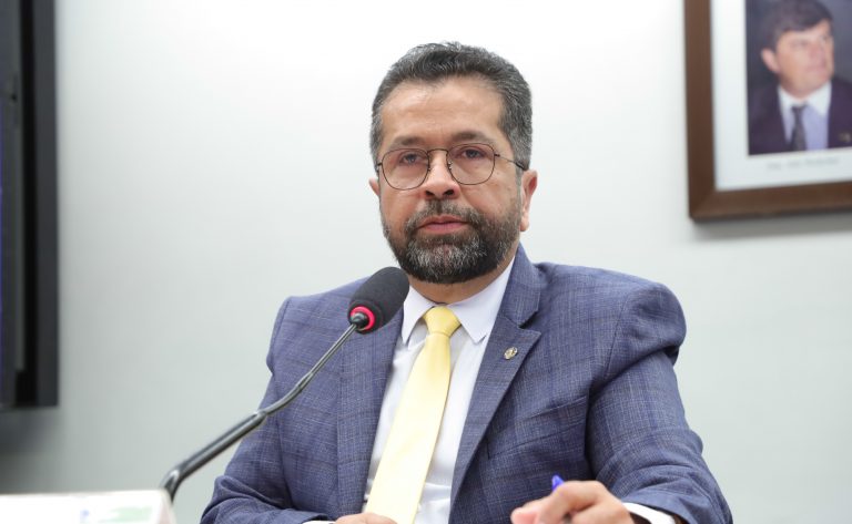 comissao-aprova-proposta-que-reconhece-a-fissura-labiopalatina-como-deficiencia