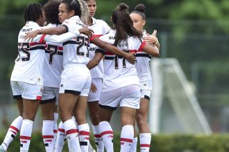 sao-paulo-goleia-santos-por-4-a-0-no-brasileiro-feminino