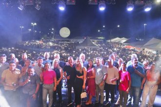 deputado-amelio-cayres-apoia-festividade-de-aniversario-de-araguatins-e-comemora-avancos-na-cidade