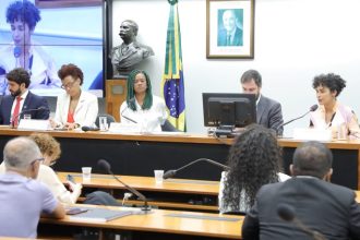 ampliacao-das-cotas-raciais-nos-concursos-publicos-recebe-apoio-do-governo-em-debate-na-camara