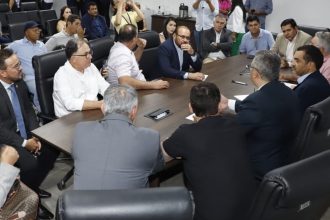 deputado-marcus-marcelo-articula-com-governador-retorno-de-voos-para-araguaina
