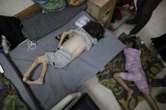 mais-de-8-mil-criancas-de-gaza-tem-desnutricao-aguda,-1.600-delas-em-estado-grave,-diz-oms