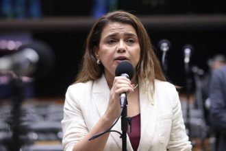 comissao-aprova-isonomia-de-verbas-federais-entre-homens-e-mulheres-na-formacao-de-atletas