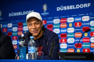 mbappe-convoca-eleitores-a-votar-contra-‘extremos-as-portas-do-poder’-na-franca