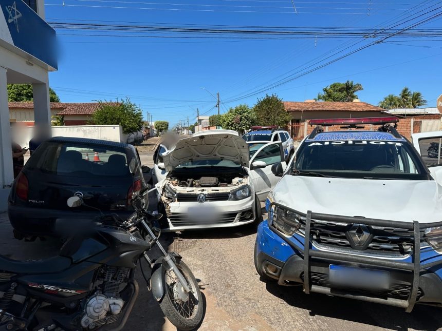 suspeito-tenta-fugir-da-policia,-bate-em-carros-durante-perseguicao-e-acaba-preso-por-trafico;-video