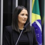 camara-anuncia-vencedores-de-2025-do-premio-brasil-mais-inclusao-deputada-amalia-barros