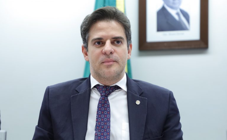 comissao-aprova-criacao-de-programa-para-incentivar-doacao-de-sangue,-medula-e-plaqueta