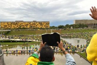 33%-dos-brasileiros-afirmam-ser-‘positivo’-governo-de-leis-religiosas