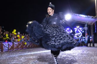 “todos,-pelo-menos-uma-vez-na-vida,-deveriam-ter-essa-experiencia-de-assistir”,-contou-expectadora-do-concurso-individual-das-juninas-de-araguaina