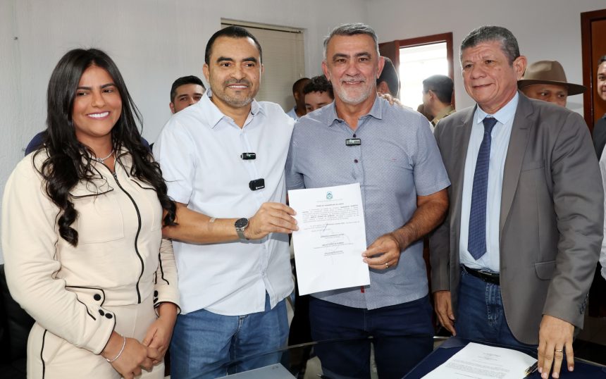 amelio-cayres-assume-interinamente-governo-do-tocantins