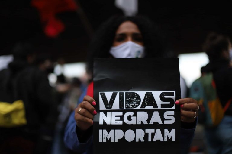 adiado-debate-sobre-a-responsabilidade-estatal-e-a-reparacao-pelos-crimes-da-escravidao-e-do-racismo