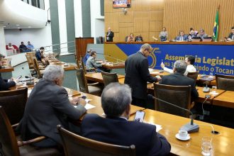 aleto-aprova-lei-que-autoriza-executivo-a-contratar-operacao-de-credito-com-brb