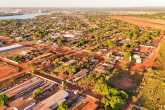 prefeito-wagner-assina-ordem-de-servico-para-a-pavimentacao-de-todo-o-setor-nova-araguaina