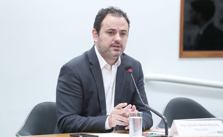 deputado-defende-revogacao-da-contribuicao-previdenciaria-de-aposentados