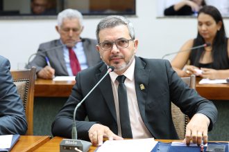 wiston-gomes-aprova-projeto-de-lei-que-institui-a-politica-estadual-“escola-amiga-do-agro”