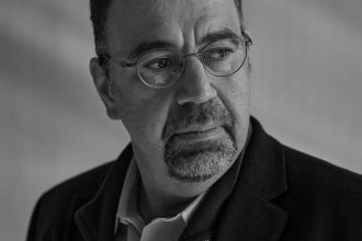 inovacao-nem-sempre-traz-progresso,-escrevem-economistas-do-mit