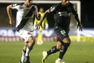 vasco-arranca-empate-com-o-botafogo-em-sao-januario